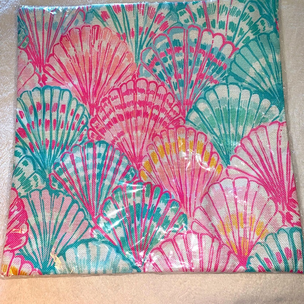 “Lilly Pulitzer” style Pillow Cover